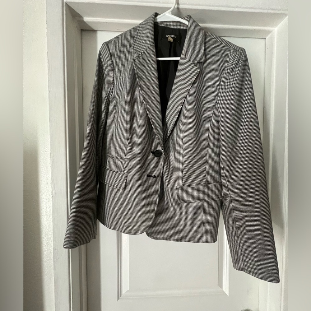 Nine West size 12 blazer. Houndstooth pattern